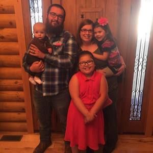 Meet your Posher, Dustin